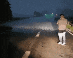 妻子|搞笑GIF:不会点特长连伴娘都当不了,别说新娘了