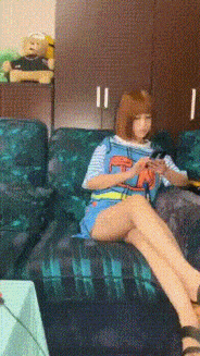 老丈人|笑话：和老婆离婚后，在家里喝酒庆祝，不料老丈人赶来了