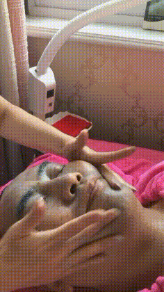 空调|gif笑话：这几天，不要心疼电费，大家有空调的开空调