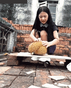 尼玛|搞笑GIF：妹子再漂亮，抢镜也抢不过二哈