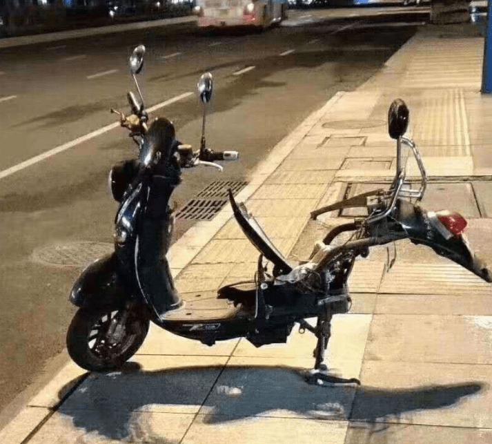 兄弟|老板，你的雪糕味不对呀，换个！