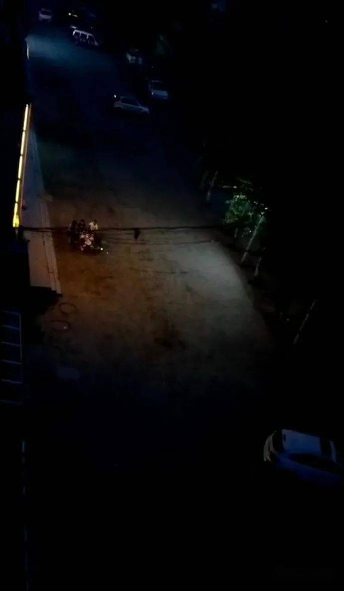 朋友|后生仔劈酒有多叻?哈哈哈哈哈哈商家都疯了!