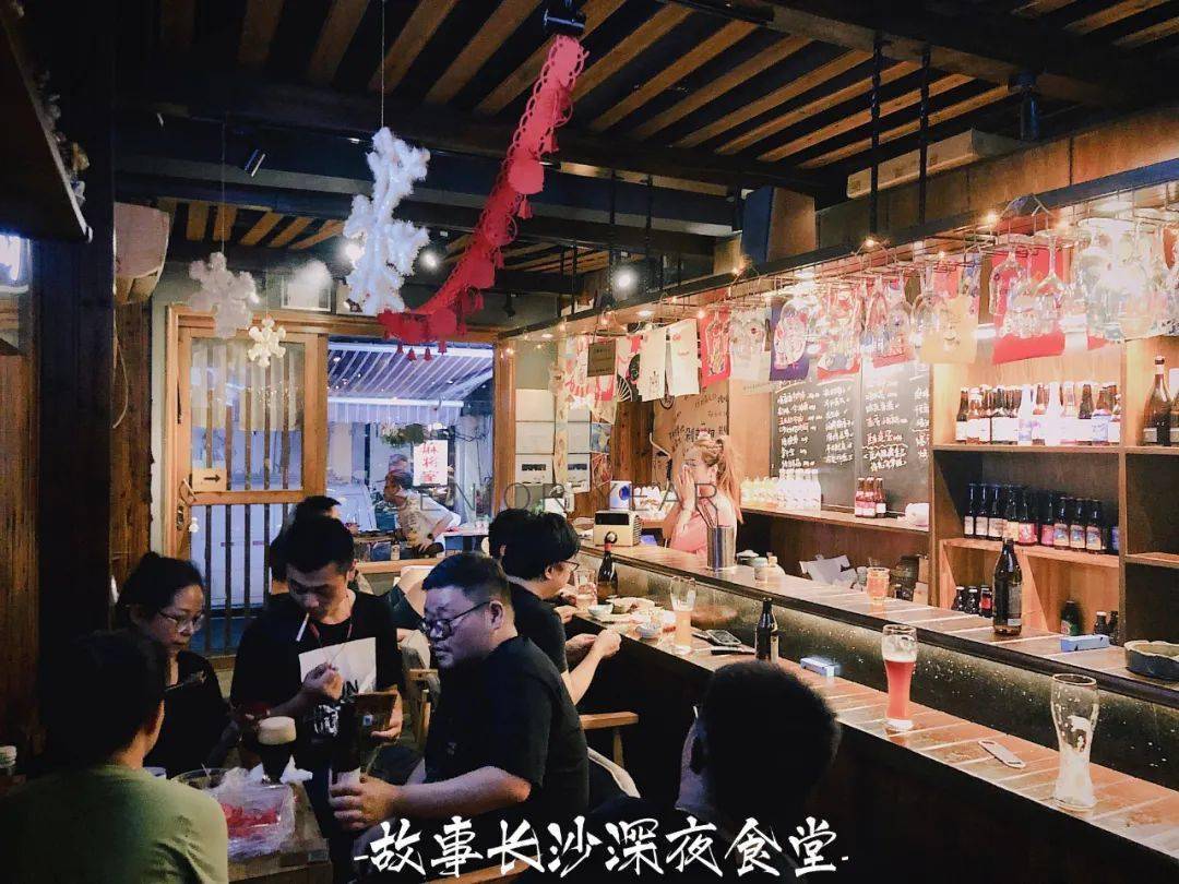 酒馆|【小酒馆日记】经济是不蛮景气，但我们还是决定要扩~~张！