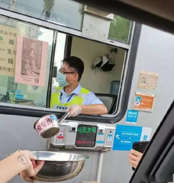 就是|想不想体验一下亿万富翁枯燥乏味的生活~ | 爆笑囧图