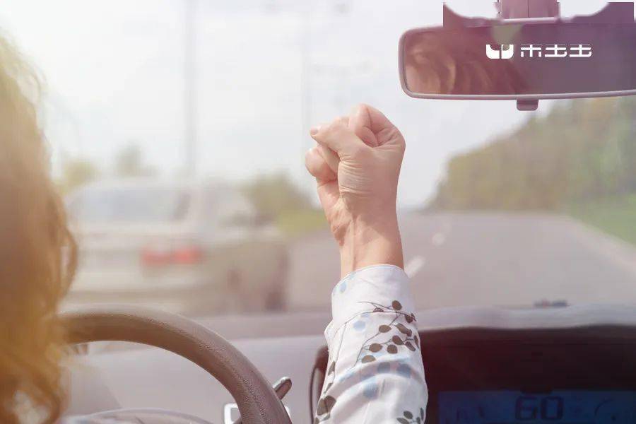 妈妈|千万不要让老公坐副驾驶！否则你会后悔的哈哈哈哈哈哈……