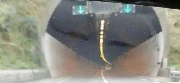 望都|闺蜜拍照技术到底能有多差？我笑喷了~ | 爆笑囧图