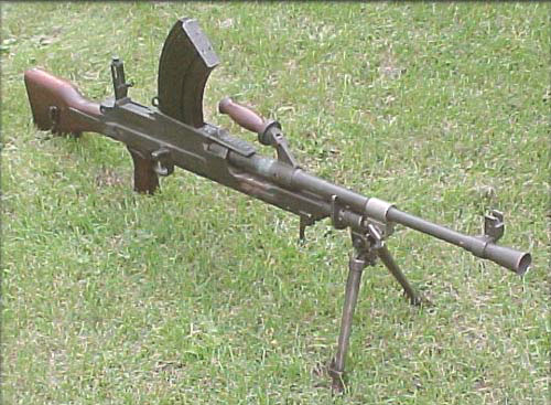 手提机枪发展史：苏联DP机枪90年后仍在用(5)