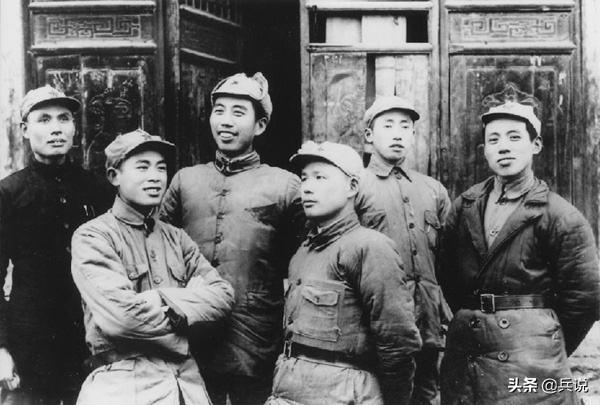 红军刚宿营，外面来3人，被开国中将识破，活捉桂军侦察员