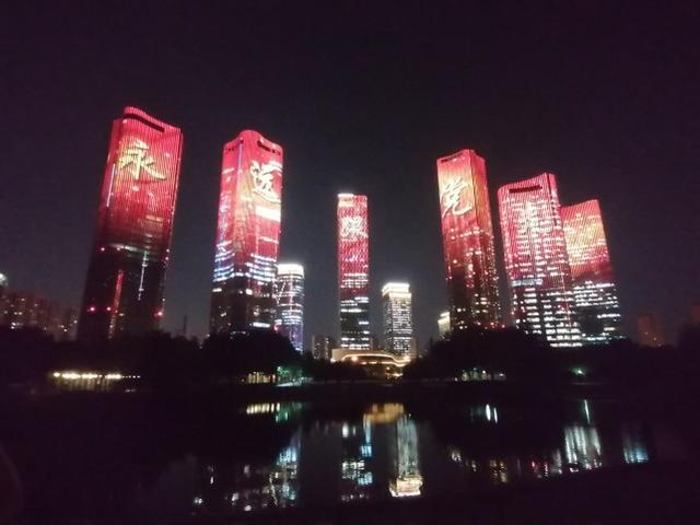 北京8处灯光秀节前点亮，播放时间、位置看这里！