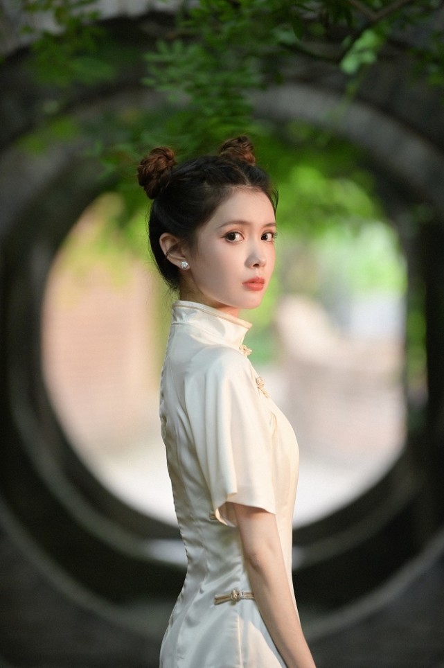 张童欢首支单曲蓝色童话浪漫上线