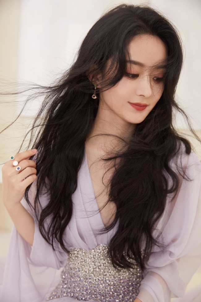 赵丽颖写真又仙又御姐大波浪长发温柔优雅