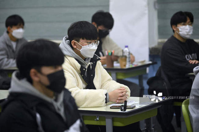 韩国2022学年高考今日开考 报考人数超50万编辑图片素材-ID:1358182399